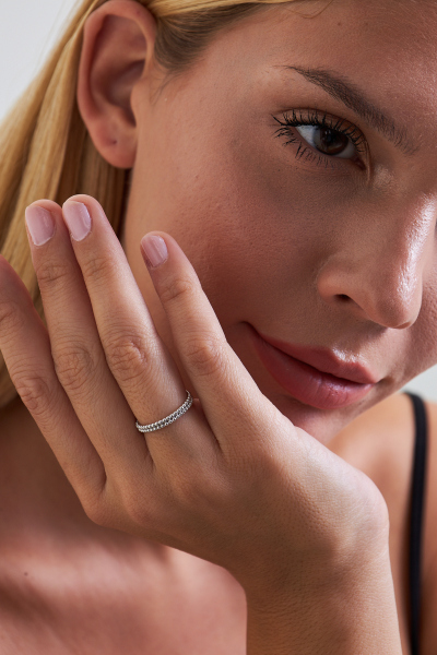 925 Ayar Gümüş Kadın Sıra İşlemeli Minimal Yüzük VKY-2097 - Ventino - Ventino Silver