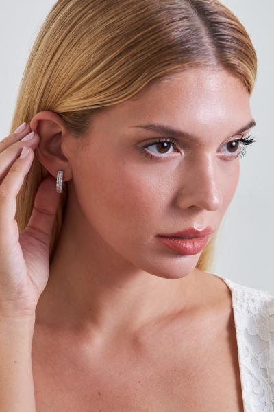 925 Ayar Gümüş Sıralı Taşlı Kadın Halka Küpe VKP-7517 - Ventino - Ventino Silver