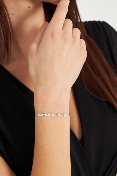 Ventino Kadın 925 Ayar Gümüş 5 Baget Taşlı Ayarlanabilir Bileklik VKB-6559 - Ventino Silver